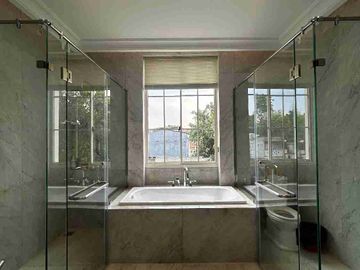Dijual Rumah Modern Classic Hook di Southgrove Lebak Bulus Private Lift
