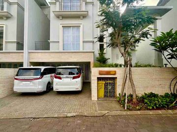 Dijual Rumah Modern Classic Hook di Southgrove Lebak Bulus Private Lift