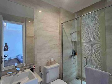 Dijual Rumah Modern Classic Hook di Southgrove Lebak Bulus Private Lift