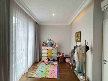 Dijual Rumah Modern Classic Hook di Southgrove Lebak Bulus Private Lift