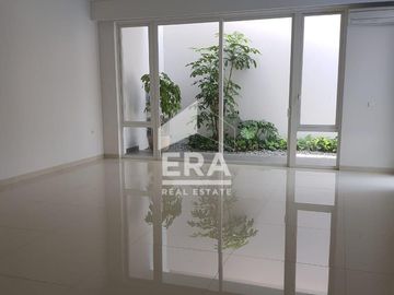Rumah Mewah 2 Lantai Villa Cibubur Indah Jakarta Timur