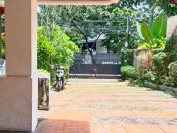 Dijual Rumah Bangunan Lama Terawat di Menteng, Jakarta Pusat