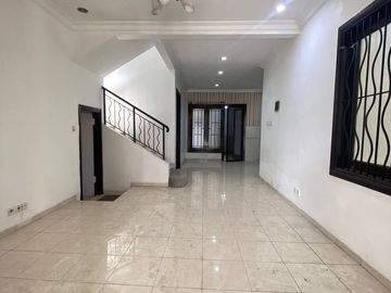 Rumah Wisata Bukit Mas Royal Palais Surabaya Murah SAM.YA6035