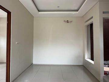 Dijual Rumah Baru Posisi Hook Siap Huni di Graha Bintaro Tangsel RN-16435