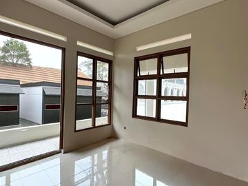 Dijual Rumah Baru Posisi Hook Siap Huni di Graha Bintaro Tangsel RN-16435