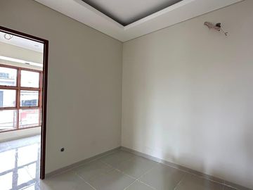 Dijual Rumah Baru Posisi Hook Siap Huni di Graha Bintaro Tangsel RN-16435