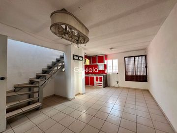 Se VENDE Casa ubicada en Lomas del sol