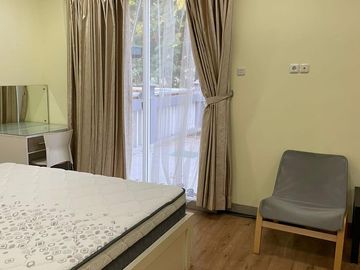 DIJUAL RUMAH GARDEN HOUSE PIK  UK 6X17 (2 LANTAI) SEMI FURNISH BISA NEGO