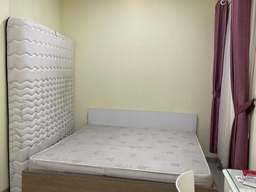 DIJUAL RUMAH GARDEN HOUSE PIK  UK 6X17 (2 LANTAI) SEMI FURNISH BISA NEGO