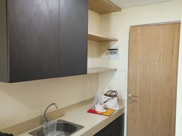 Disewakan Apartemen B Res Dekat Kampus Prasetiya Mulya, BSD City Ready 2 Unit