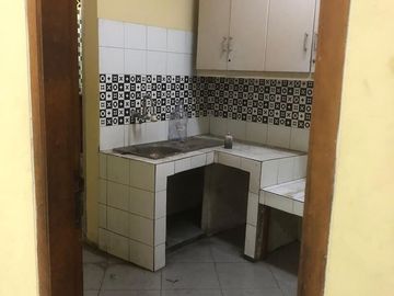 NASUTION, ARCAMANIK. RUKO 3 LANTAI LOKASI  STRATEGIS DI KOTA BANDUNG