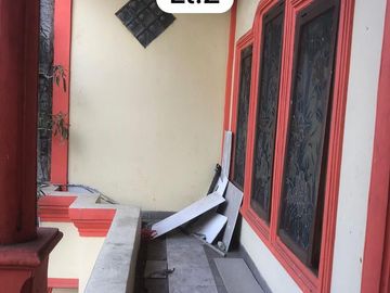 NASUTION, ARCAMANIK. RUKO 3 LANTAI LOKASI  STRATEGIS DI KOTA BANDUNG