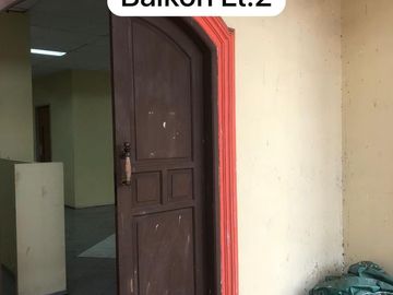 NASUTION, ARCAMANIK. RUKO 3 LANTAI LOKASI  STRATEGIS DI KOTA BANDUNG