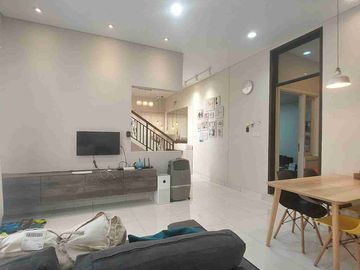 rumah rapih 2 lantai di gading serpong kawasan scientia cluster volta posisi hoek Rp. 3,9 miliar