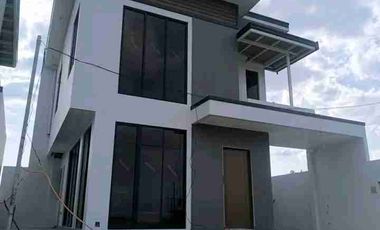 Spacious 4 Bedroom Single Detached for Sale in Liloan
Smart Home Ready  
Solar Power Ready  
Spacious Home Office  
Wide Garden & Outdoor Space  
Isolation Room  
Full CCTV Coverage  
Wide Roads & Gated Community