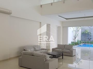 Rumah Mewah 2 Lantai Villa Cibubur Indah Jakarta Timur
