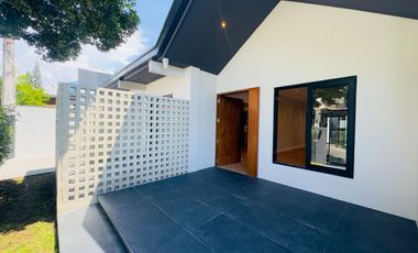 3 Bedroom Fully Renovated Semi Furnished Bungalow Corner House and Lot for Sale in BF Homes, Parañaque