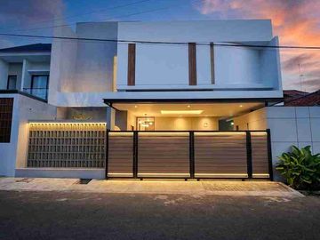 Rumah baru dalam komplek di Duren Sawit Jaktim