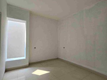 Rumah baru dalam komplek di Duren Sawit Jaktim