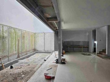 Rumah baru dalam komplek di Duren Sawit Jaktim