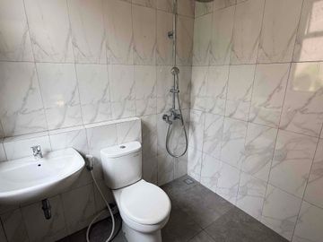Hunian Modern Siap Huni di Cipinang Tol Becakayu