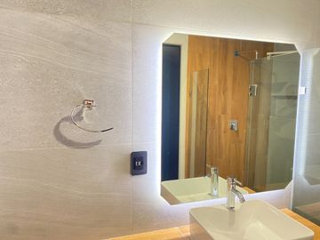 LUXURY APARTMENT, 2 RECAMARAS A TRES CUADRAS DE COLOSIO