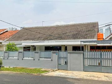 Dijual Rumah Layak Huni Posisi Hoek di Jl Gandaria IX Kebayoran Baru