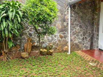 Dijual Rumah Layak Huni Posisi Hoek di Jl Gandaria IX Kebayoran Baru