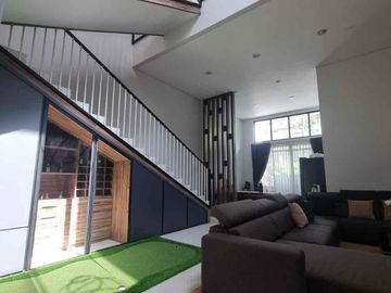 Jual Rumah Modern Furnish with pool di komplek pondok hijau bandung