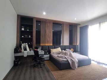 Jual Rumah Modern Furnish with pool di komplek pondok hijau bandung