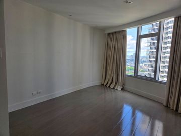 FOR LEASE 3 BEDROOM KIROV TOWER PROSCENIUM ROCKWELL