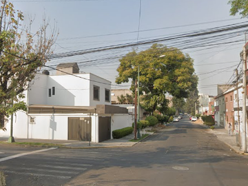 BONITA CASA EN VENTA (RECUPERACION HIPOTECARIA)