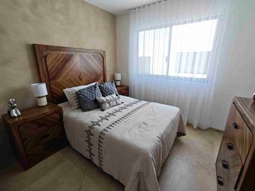 ZIRE   Casa de 3 rec  2.5 baños  NUEVA  a 2 min de Zakia  en privada
