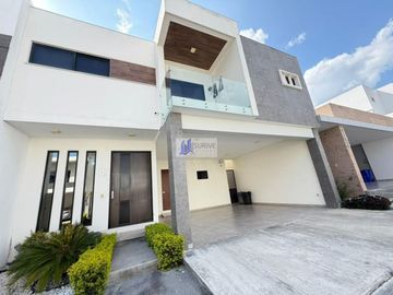 CASA RENTA VALLE DE CRISTAL OBSIDIANA ZONA EL BARRO MONTERREY ZONA SUR