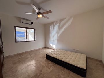 ¿Mudanza en Menos de 30 Días? Esta Casa Puede Estar Lista Para Tu Familia. El Tezal | Vista Al Arco | Casa Club | Albercas | seguridad 24/7