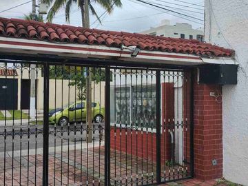 Casa remodelada en renta