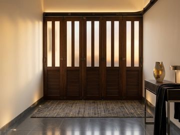 Rumah Besar 4KT | LT 250/LB 350 m²  Dekat MRT Lebak Bulus