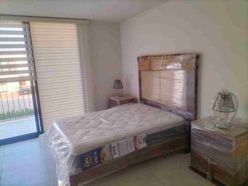 RENTO CASA AMUEBLADA EN FRACCIONAMIENTO NUEVO SALIDA A LEÓN, IRAPUATO, GUANAJUATO