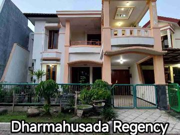 Dharmahusada regency One gate system suasana Nyaman