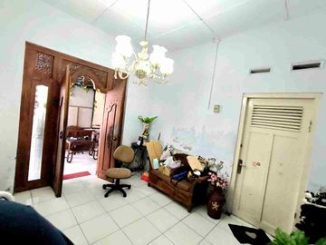 tanah strategis utk usaha area cafe & resto di penumping solo kota luas 596m
