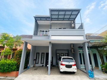 Dijual Rumah Nyaman Strategis LT 114 m², LB 240 m², 4 KT di Pondok Aren, Tangerang Selatan