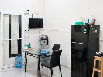 Dijual Rumah Nyaman Strategis LT 114 m², LB 240 m², 4 KT di Pondok Aren, Tangerang Selatan