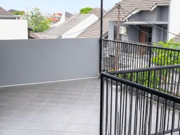 Dijual Rumah Nyaman Strategis LT 114 m², LB 240 m², 4 KT di Pondok Aren, Tangerang Selatan