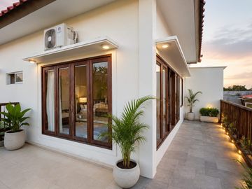Rumah di Sanur dengan akses jalan selebar 12 meter? Jarang banget! 👀✨