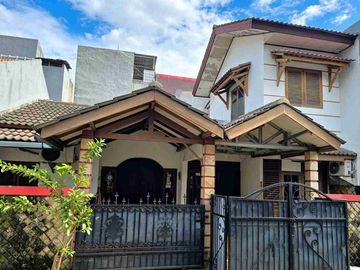 RUMAH CAKEP DI KOMPLEK PONDOK PEKAYON INDAH - GALAXY