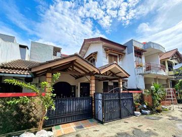RUMAH CAKEP DI KOMPLEK PONDOK PEKAYON INDAH - GALAXY