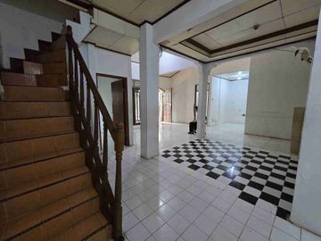 RUMAH CAKEP DI KOMPLEK PONDOK PEKAYON INDAH - GALAXY