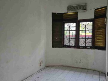 RUMAH CAKEP DI KOMPLEK PONDOK PEKAYON INDAH - GALAXY