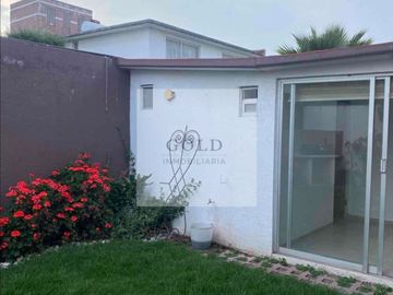 Casa en venta en residencial en Metepec