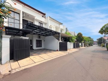 TINGGAL BAWA KOPER! RUMAH MEWAH SEMI FURNISHED DI TEBET BARAT, AKSES 3 MOBIL‼️